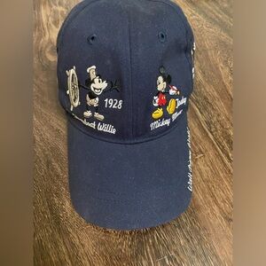 Vintage 1990 embroidered Mickey Mouse hat